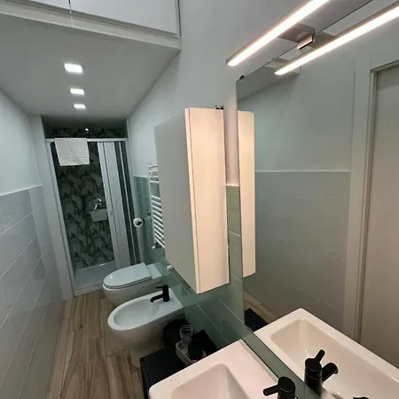 Oda ve Kahvaltı Ciruzzo 4*