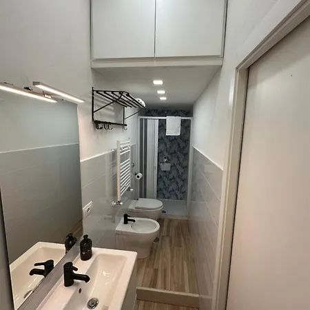 Ciruzzo Oda ve Kahvaltı